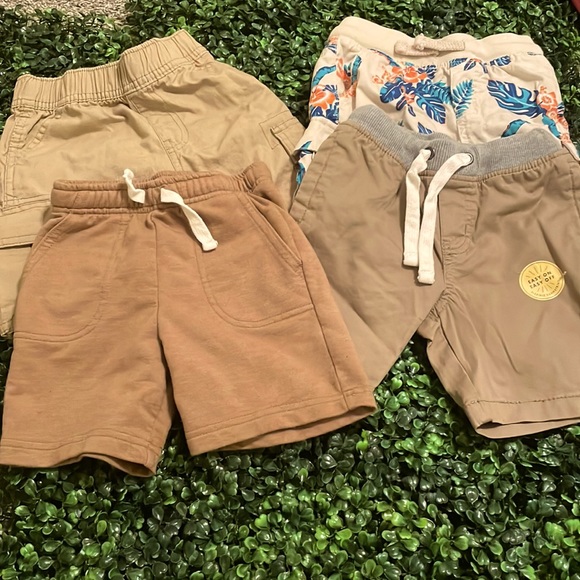 Bundle deal! 3T except the right bottom tan shorts with tag on it is 4T. - Picture 1 of 1